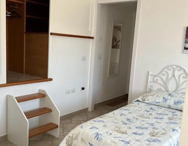 Pensión A Casa Di Sara Olbia